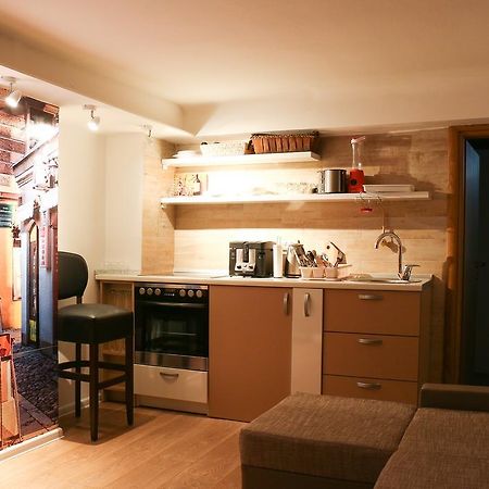 Old Corner Apartments Сараево Стая снимка