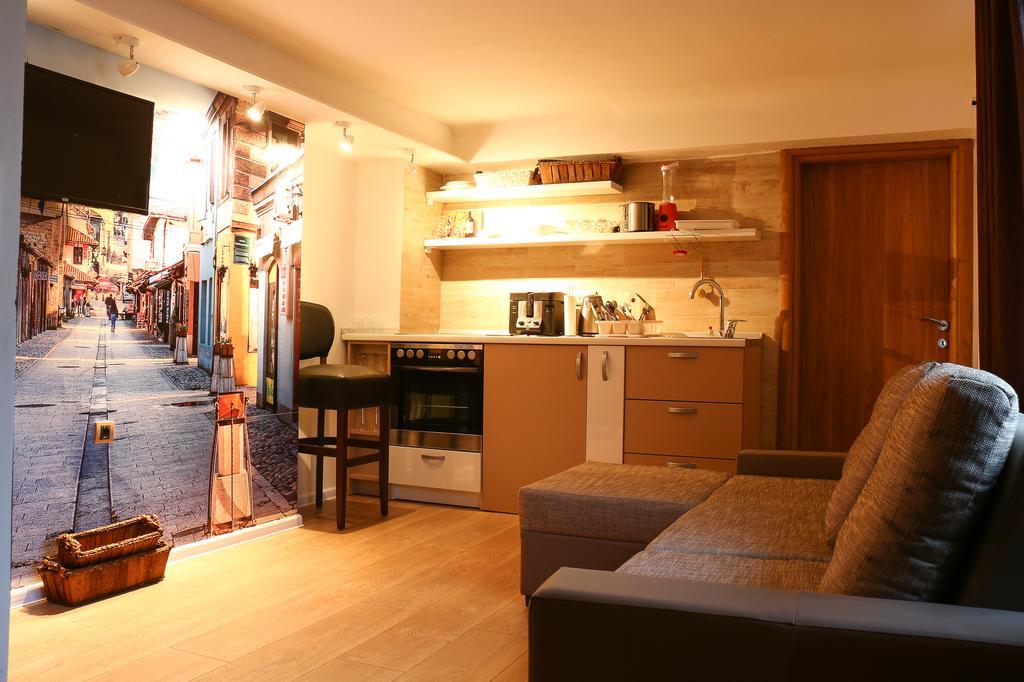 Old Corner Apartments Сараево Стая снимка