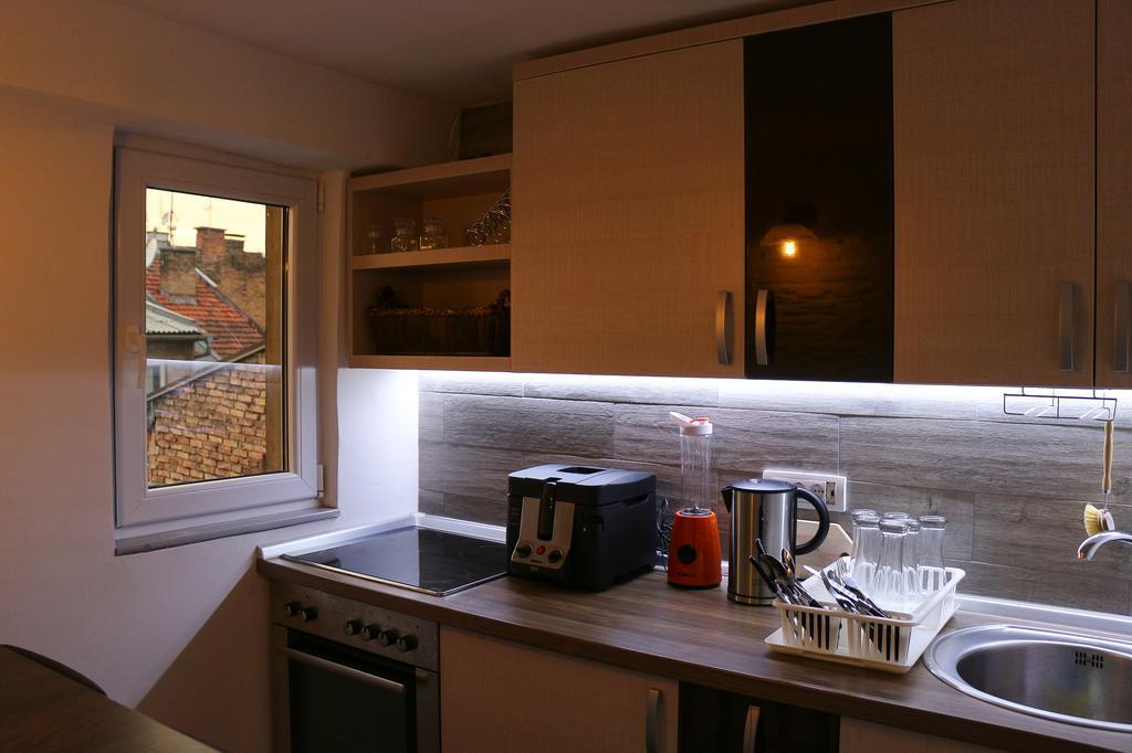 Old Corner Apartments Сараево Стая снимка