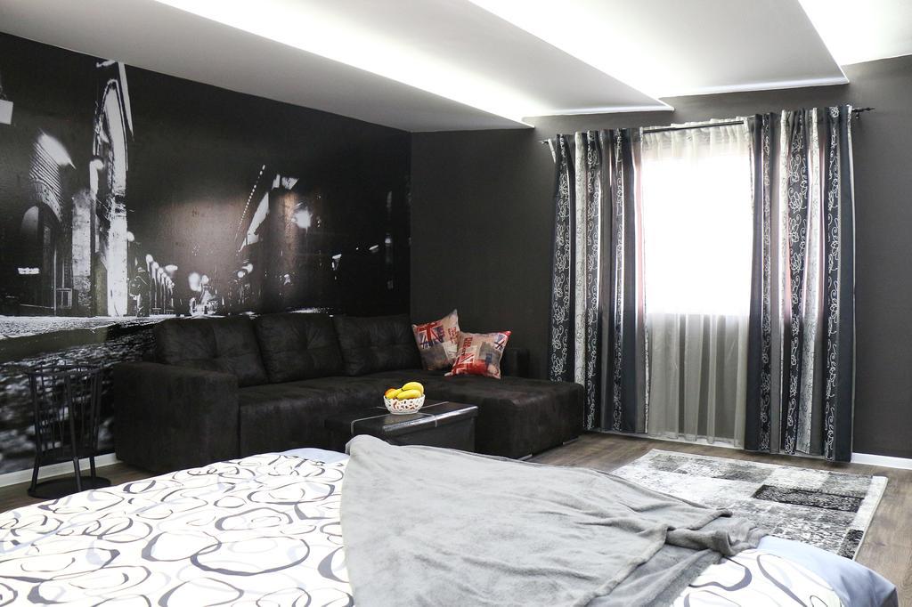 Old Corner Apartments Сараево Стая снимка